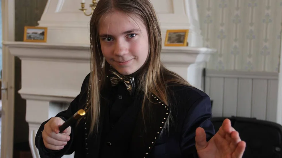 Gabriel Larsson, 14 år i Skutskär. Trollkarl.