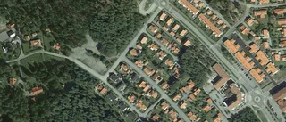 Nya ägare till fastigheten på Fjällhagsgatan 39 i Alsike, Knivsta - 5 000 000 kronor blev priset