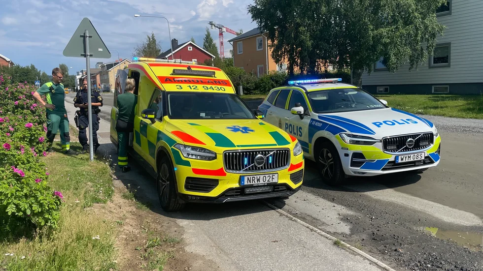 Larm om påkörd person i Skellefteå. 