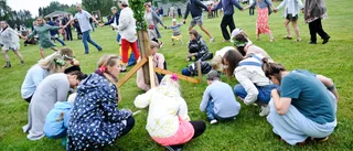 Glädjen var stor då midsommar firades i Vallen