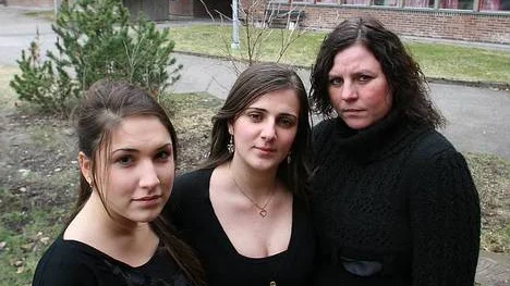 Nazanin Asaid och Diana Youssef från Arlandagymnasiets elevråd arrangerar tillsammans med Sigtuna kommun, genom Carina Hult, som leder ett projekt om elevinflytande på gymnasiet.