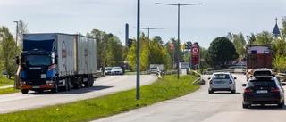 150 meter långt oljespill på väg