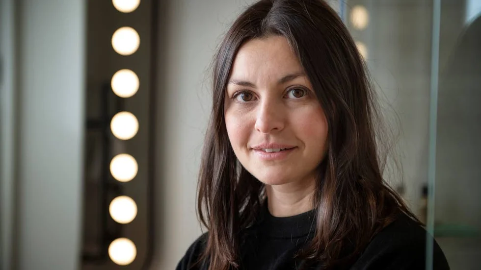 Sedan år 2012 har Noemi Ivanova drivit ”Badrumsbloggen”.
