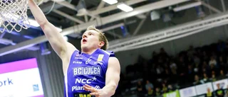 BC-spelarna värmde bänk när Sverige vann