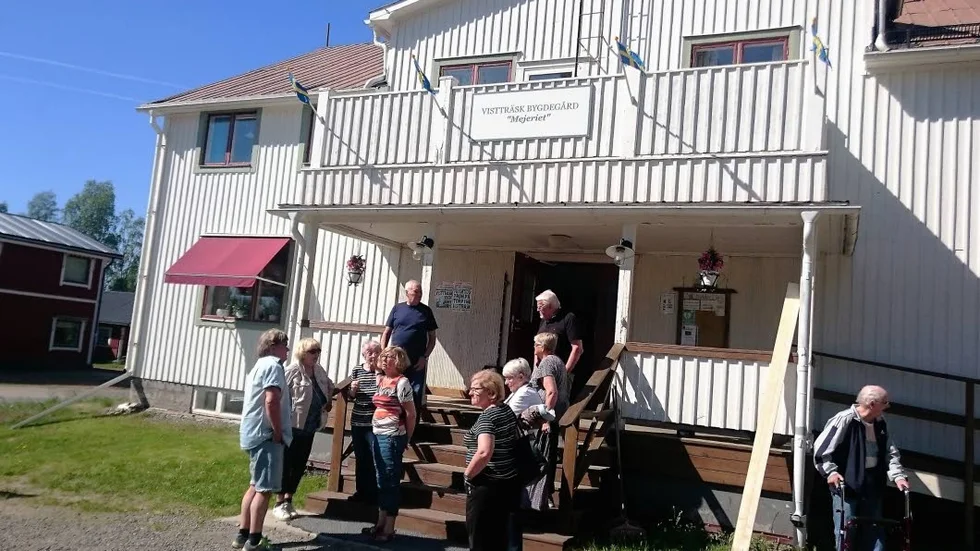 Vid bygdegården Mejeriet i Vistträsk serverades kaffe och smörgås.