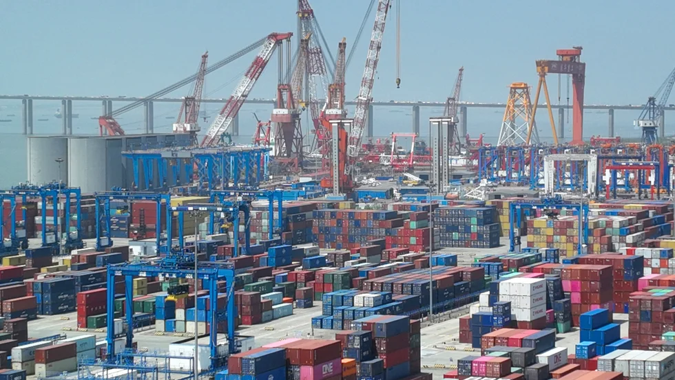 Kinas handel – både import och export – föll oväntat mycket i juni, visar tullstatistik. Arkivbild