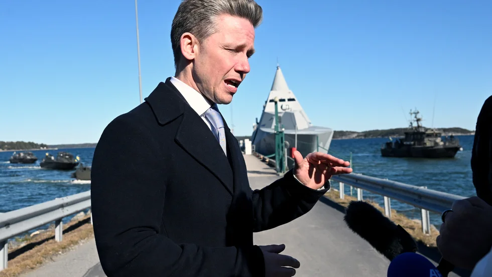 MUSKÖ 20230419
Försvarsminister Pål Jonsson (M) på Berga örlogsbas på Muskö. 
Foto: Fredrik Sandberg / TT / kod 10080