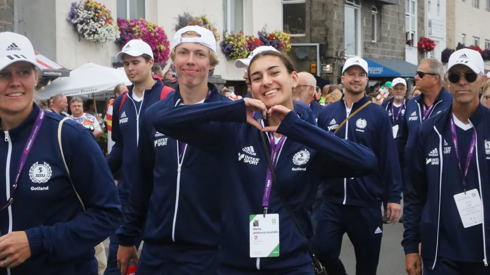 Island Games 2023 är mitt i uppgörelsen, men samtidigt sker ett annat spel på plats på Guernsey. De framtida värdöarna ska diskuteras och för Gotland är målet 2033.