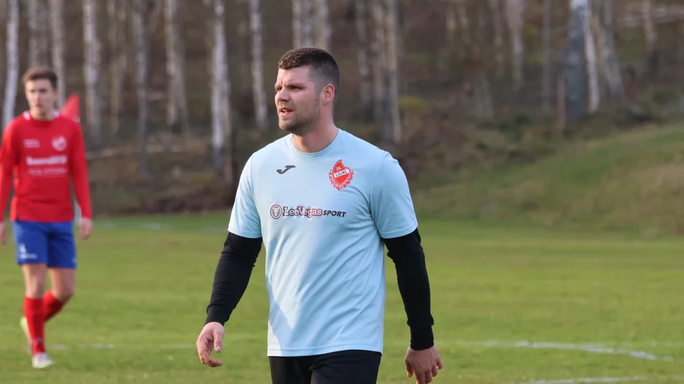 Dzenan Hrnic är klar för Kisa BK.