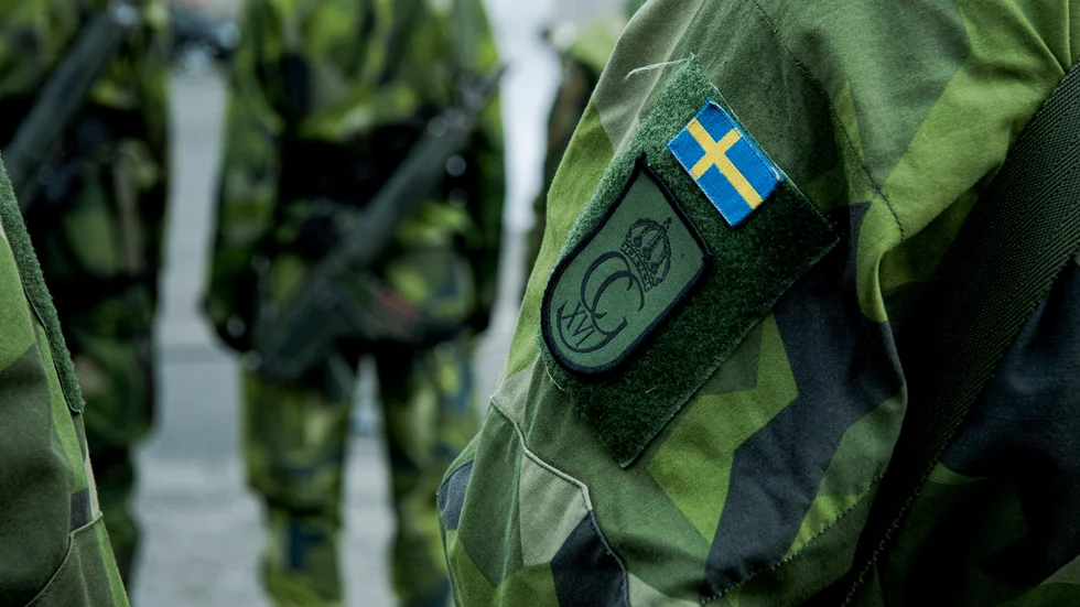 För att kunna stå emot Rysslands hot mot Sveriges och Europas säkerhet behövs ett starkt försvar, med materiellt hög kapacitet.