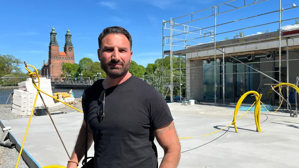 Daniel Varli avslöjar att restaurangen som håller på att byggas ska heta Takterassen. 