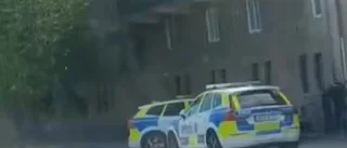 Polisinsats i city: "Ett antal personer är kontrollerade"