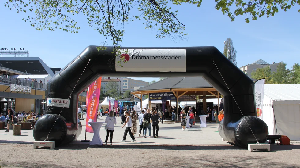 Affärsnätverket Relation och Uppsala kommun anordnade jobbmässan "Drömarbetsstaden" utanför Studenternas under tisdagen.