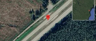 Stopp på E4 på grund av trafikolycka med en personbil och en lastbil