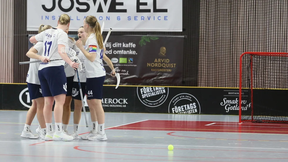 Täby vann med 4-0 i Ica Maxi arena. 