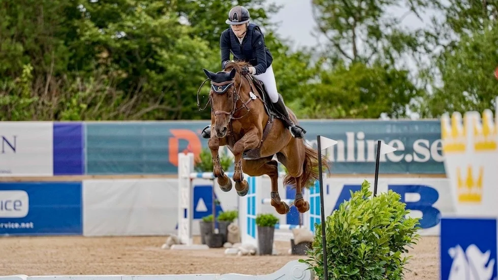 Nora Andersson på Conni Contouet PS red till sig ett JSM-brons vid helgens tävlingar i Skåne.