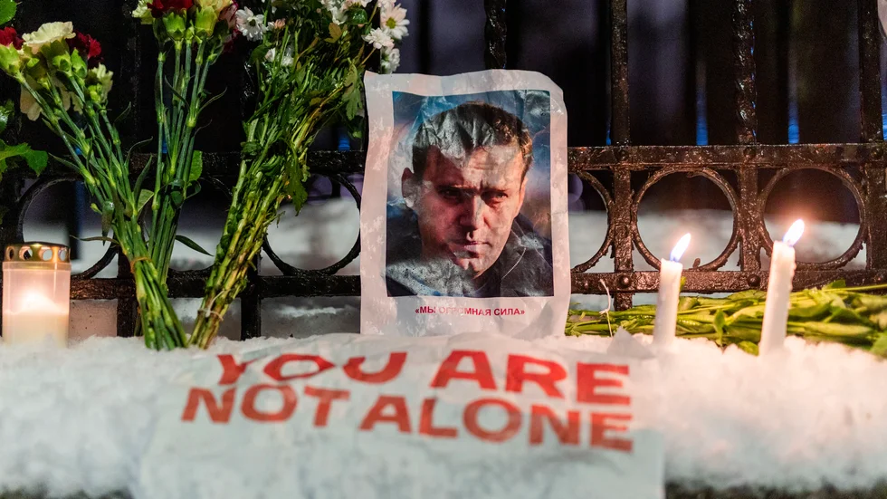 Den ryska oppositionspolitikern Aleksej Navalnyj betalade det högsta priset för sin kamp för demokrati i Ryssland. Han fängslades och röjdes sedan ur vägen av Putinregimen. 