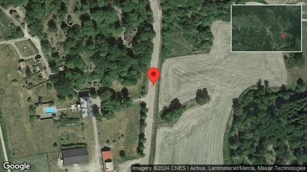 Problem i trafiken efter nedfallna träd på väg 980