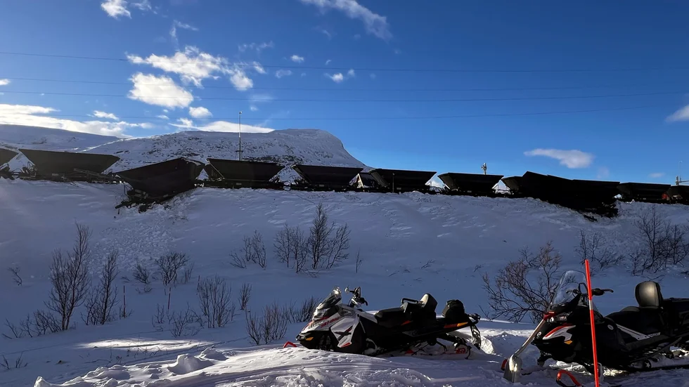 Urspårningen är 30 till 40 meter från parets stuga.