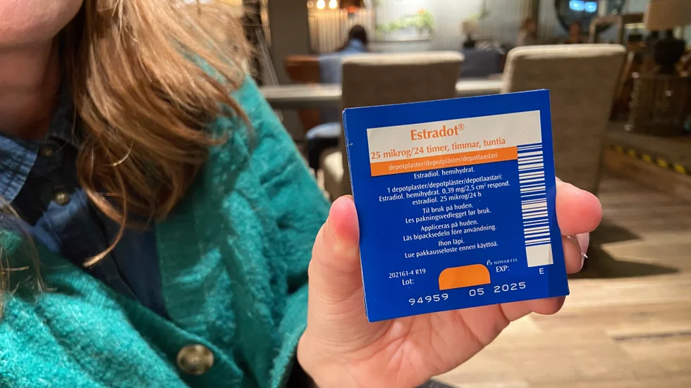 Estradot östrogenplåster 25 och 37,5 mikrogram ingår inte längre i högkostnadsskyddet och kostar numera dubbelt så mycket som innan.