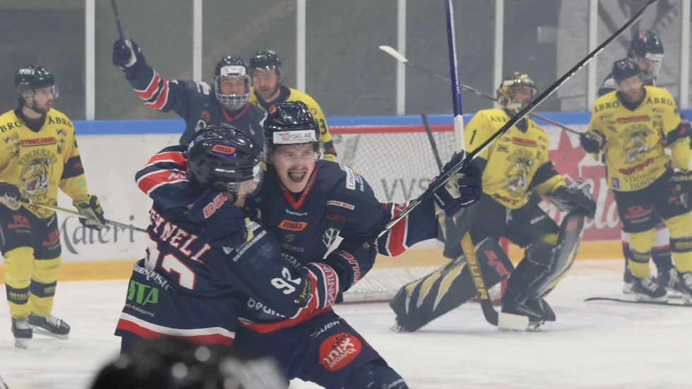Halmstad fick en flygande start mot Vimmerby Hockey som aldrig orkade resa sig.