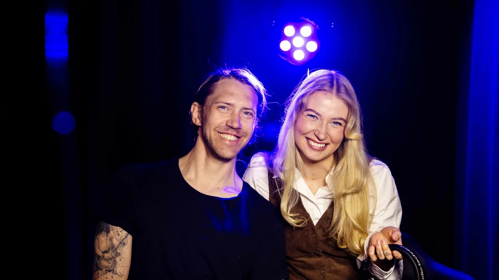 Magnus Tosser och Melanie Åström i nöjespodden "Kranen". Podden är ett samarbete mellan NSD och Kuriren. 