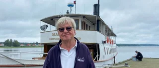 Maja bogserades intill hamnen – trafiken inställd