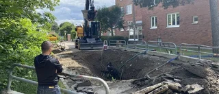 Kraftiga vattenläckan lagad: "Gammalt rör"