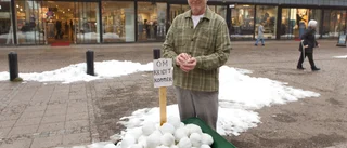 Bagarens manifestation – med snöbollar i skottkärra