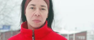 Räkningen adresseras till hennes döde man