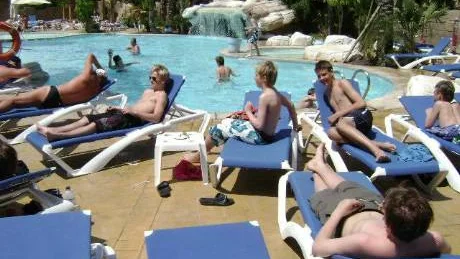 Spelarna i Älvdalens United hade, som bilden antyder, en behaglig vecka i Spanien.