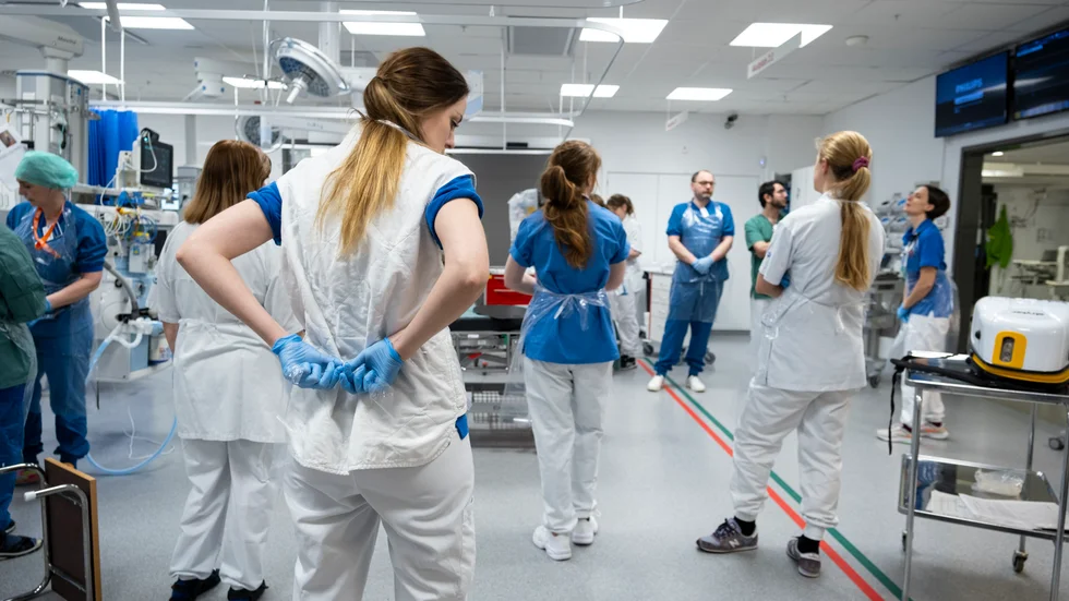 Under veckan har cirka 8 000 regionanställda fått ett mejl om jättevarslet. Här eftersöks personer med sjuksköterske- eller läkarlegitimation. (Bilden är tagen i ett annat sammanhang).