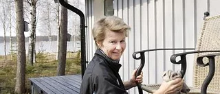 Hon har alltid hållit stilen i sommarstugan