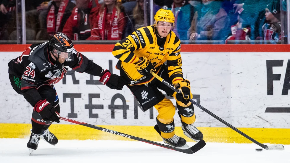 Simon Robertsson saknas i laguppställningen och har fått sällskap av Rickard Hugg på frånvarolistan.