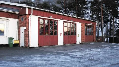 Tyst är det här vid brandstationen i Korpilombolo.