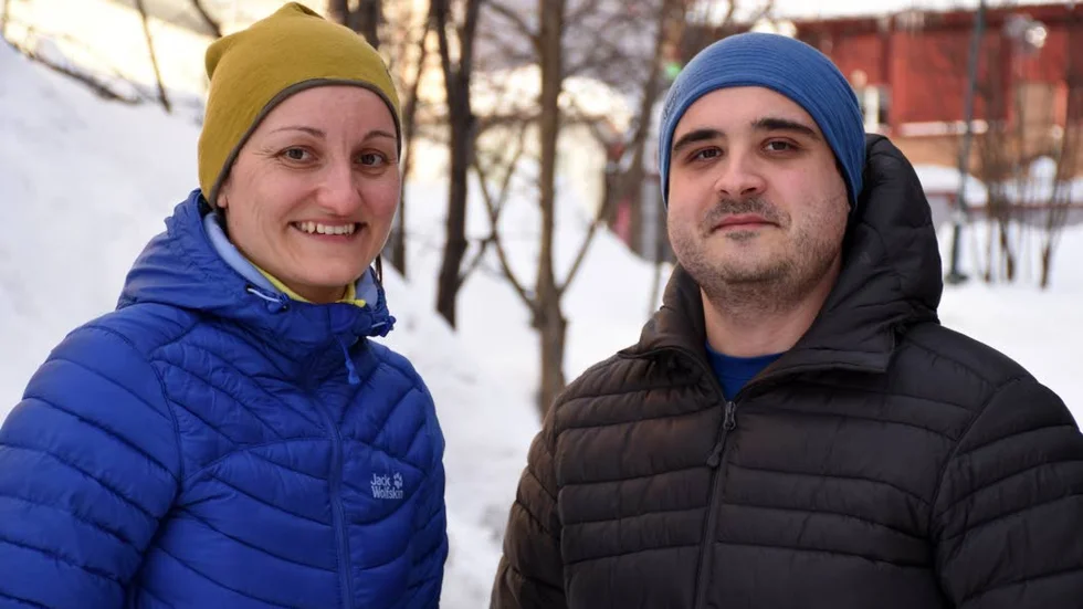 BEROR PÅ. Om det börjar bli bråttom med pengar kanske LKAB kan låna pengar av staten. Det föreslår Georgiana Sendroiu, till höger. Cosmin Vladia håller med.