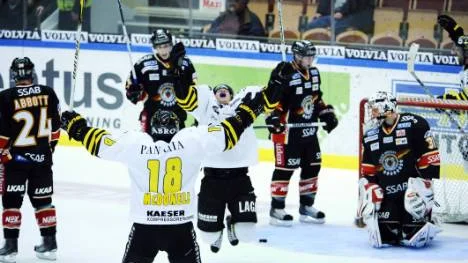 Chockjublet. AIK:s Richard Gynge avgjorde mot Luleå.