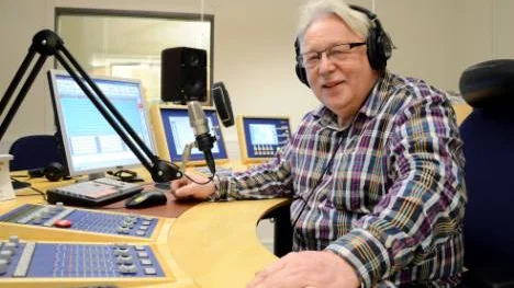 I 40 år har Per-Nils Idivuoma gjort program om samiskt liv. Han arbetar vidd Sveriges Radio Sameradion i Kiruna.