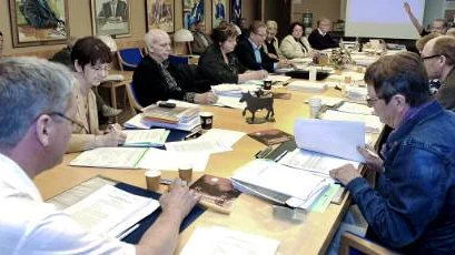 Landstingsstyrelsen tog under tisdagen beslut om att hänskjuta frågan om akutkirurgin i Kiruna till nästa möte med landstingsstyrelsen.