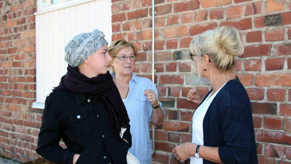 Märkliga turer när kommunfullmäktige skulle besluta om Bemab-huset, tycker Klara Sällberg, Karine Andersson, och Ewa Gustafsson.