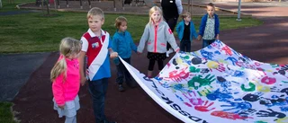 Elevernas flagga invigde Harvestadsskolan