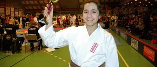 Tara lade ner basketen - blev karatemästare