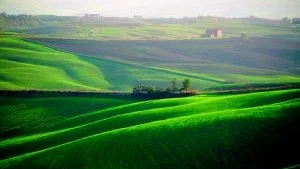Pensionärsliv. Om du vill ha råd att fotvandra i Toscana som pensionär måste du kanske ta lite större risker med ditt pensionssparande. Foto: Kindra Clineff/Scanpix