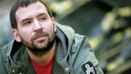 Debuterar. "Jag känner mig oförskämt lugn, mest eftersom jag skrivit en bra bok. Det är svårt att säga en sådan sak" säger Stefan Spjut inför recensionerna av sin debutroman "Fiskarens garn".Foto: Fredrik Persson/Scanpix