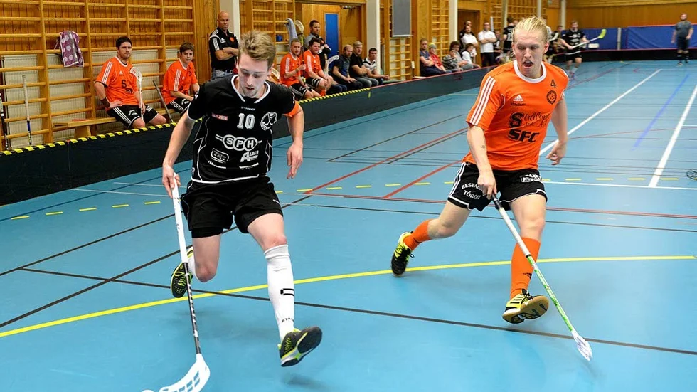 Bollkontroll. Tommy Nilsson bidrog med tre assist när Antvarden tog poäng av Boxholm.