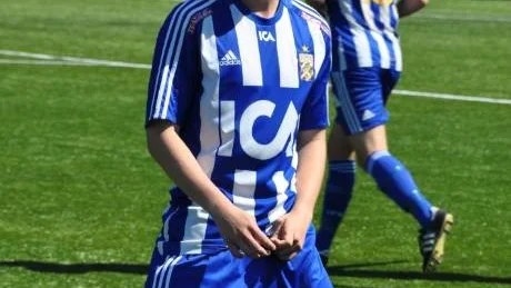 Felix Tengver är en lovande fotbollsspelare från Västervik som i dag spelar i IFK Göteborgs juniortrupp. Till hösten börjar han på Katrinelundsgymnasiet och träningar på Kamratgården väntar. Foto: Privat