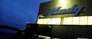 Övertid och skiftarbete trots varslet
