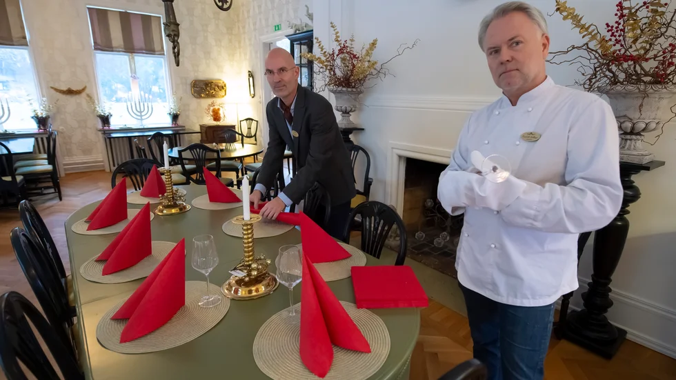 Bo och Fredrik Ballagó driver Stenbro salonger på Stenbrogården. "Vi har fått en del avbokningar men det är fullbokat på julafton", säger Fredrik.
