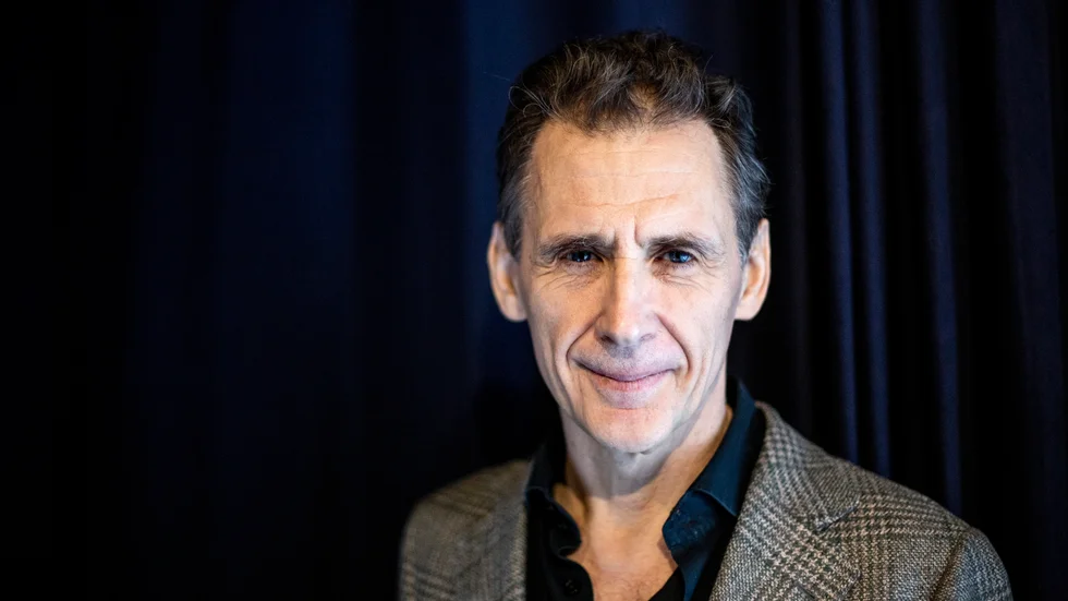 David Lagercrantz, författare till biografin "Jag är Zlatan" blir nu krönikör på Expressen.