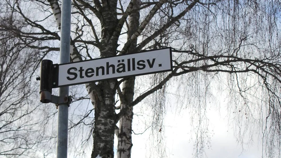 Stenhällsvägen. Drabbad gata i Åby.